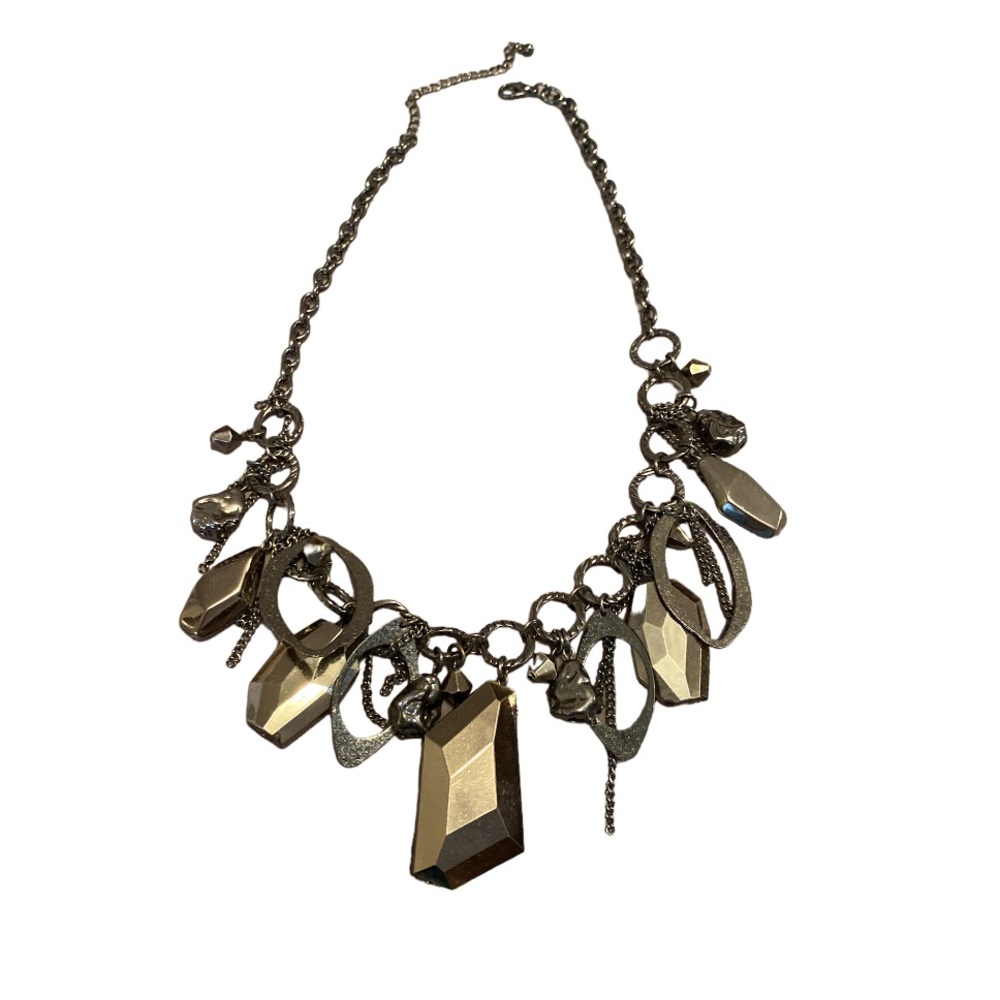Fashion necklace